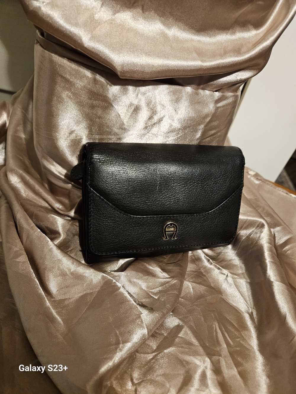 AIGNER Black Leather Wallet with Gold Accent